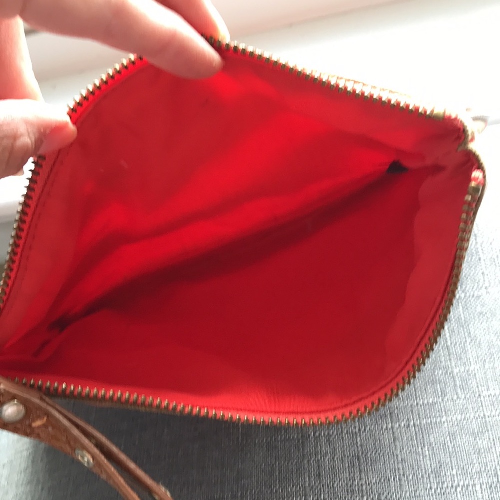 Purse - Picture 3 of 4